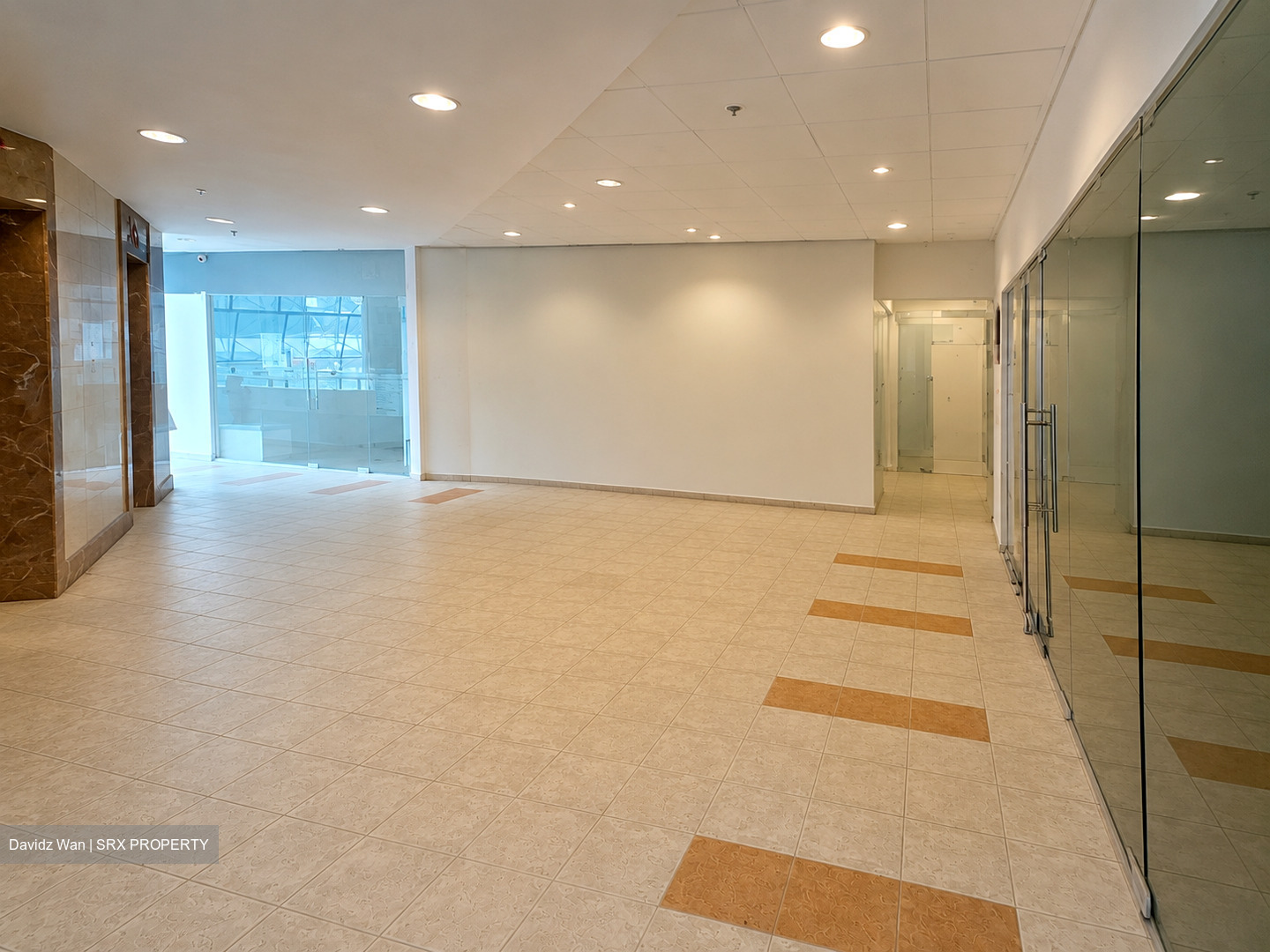 Parkway Centre (D15), Office #559479121